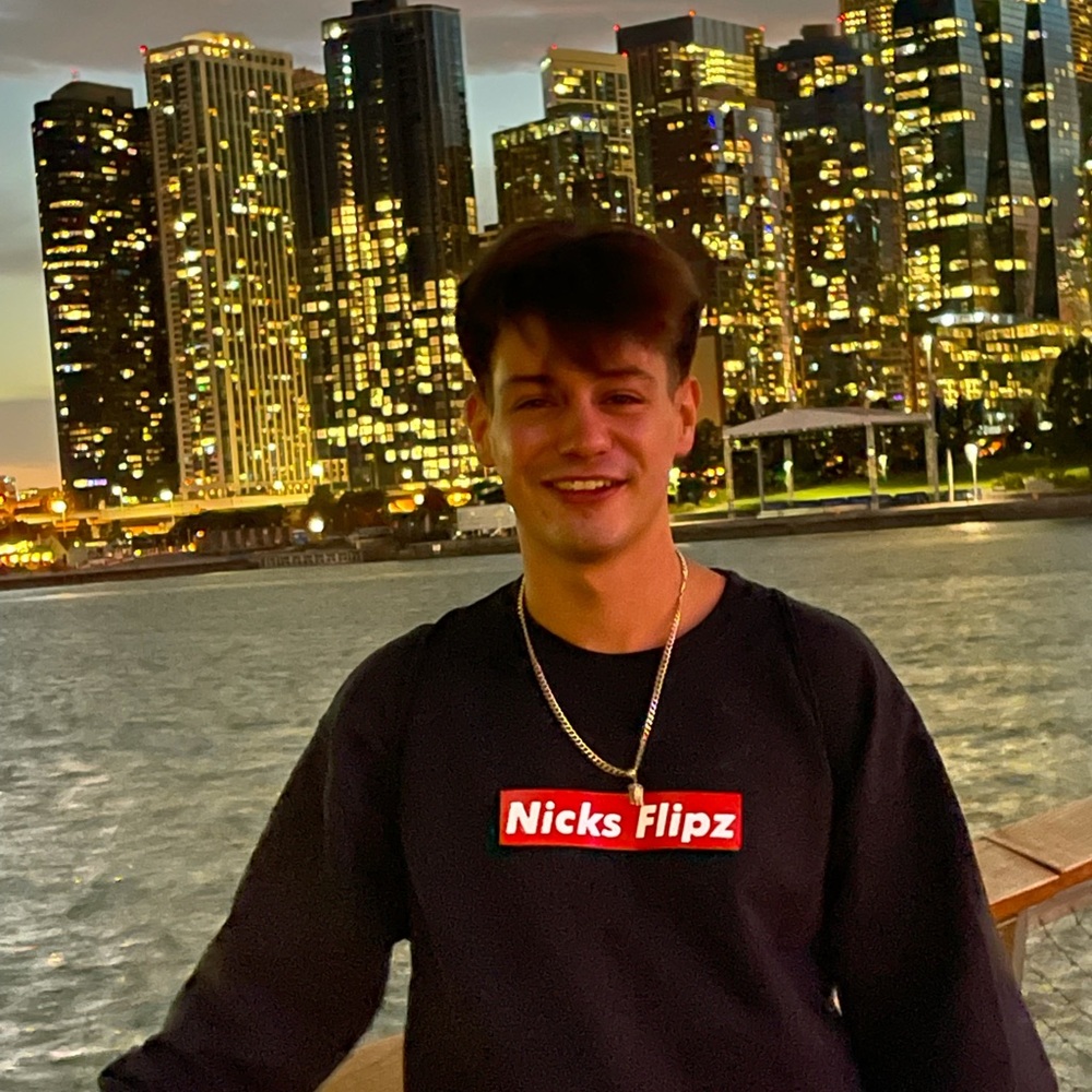 Meet your Posher, Nicholas